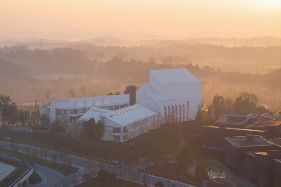 Central Music Park Kai Zhou New City Wedding Chapel and Hotel by STUDIO QI Architects
