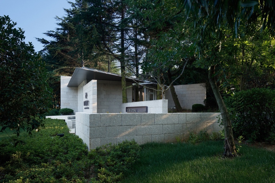 Greenscene Teahouse by Art Zen Architects