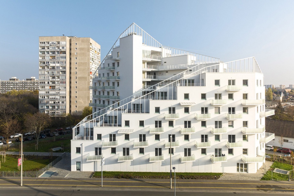 Trendo11 Terraced Residential Building in Budapest by LAB5 architects