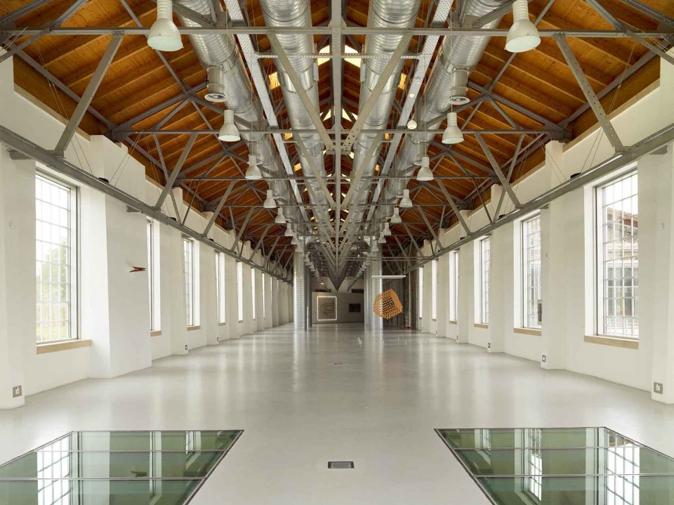 cer modern arts center by uygur architects