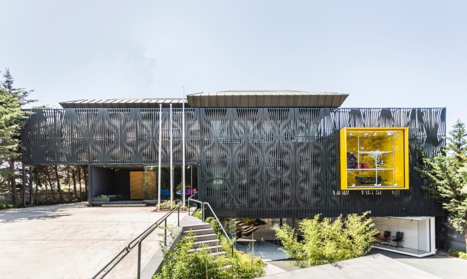 ersa ideas house and showroom by open urban practice