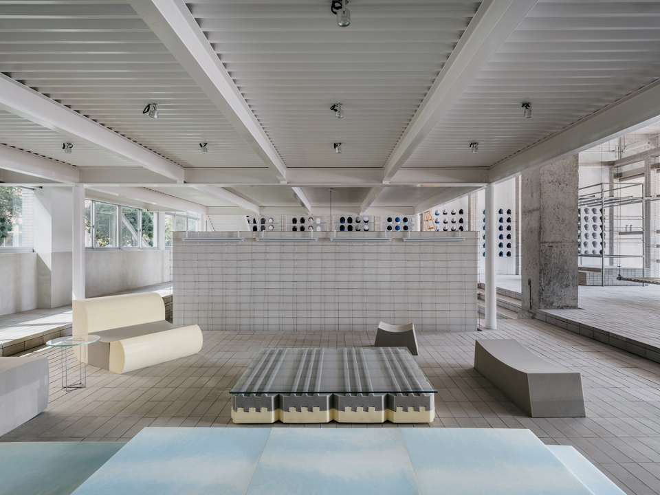 huncustom factory by oaoa studio