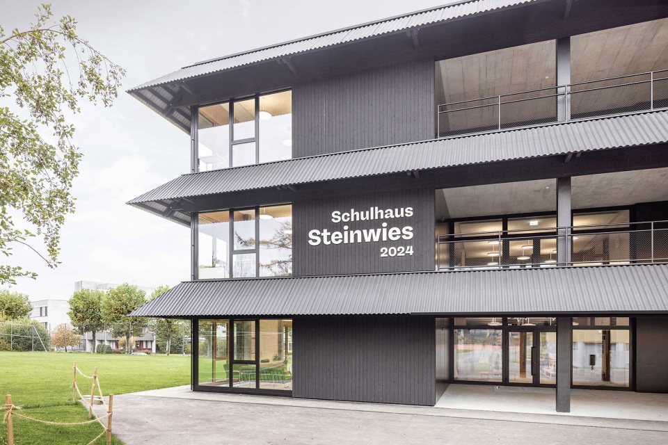 primary school steinwies schwerzenbach by schmid ziorjen architektenkollektiv