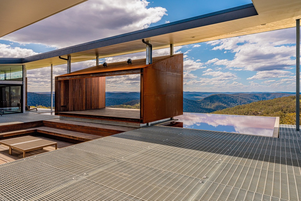 mountaintop bilpin resort by iapa