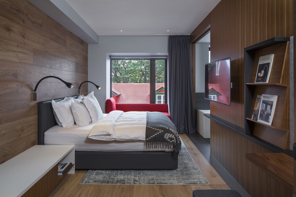 ION City Hotel by Minarc