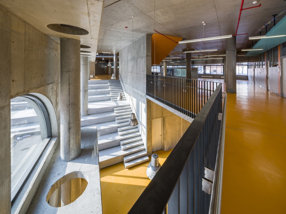 Aksemsettin Primary School by Uygur Architects