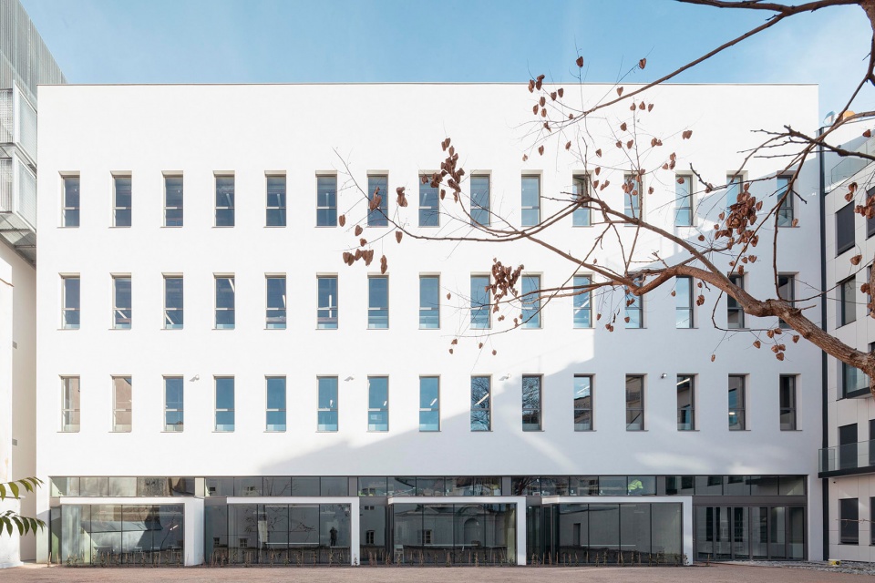 umprum technology centre by projektovy atelier umprum