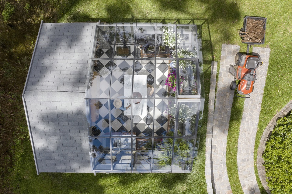 araucaria greenhouse by anga arquitetura