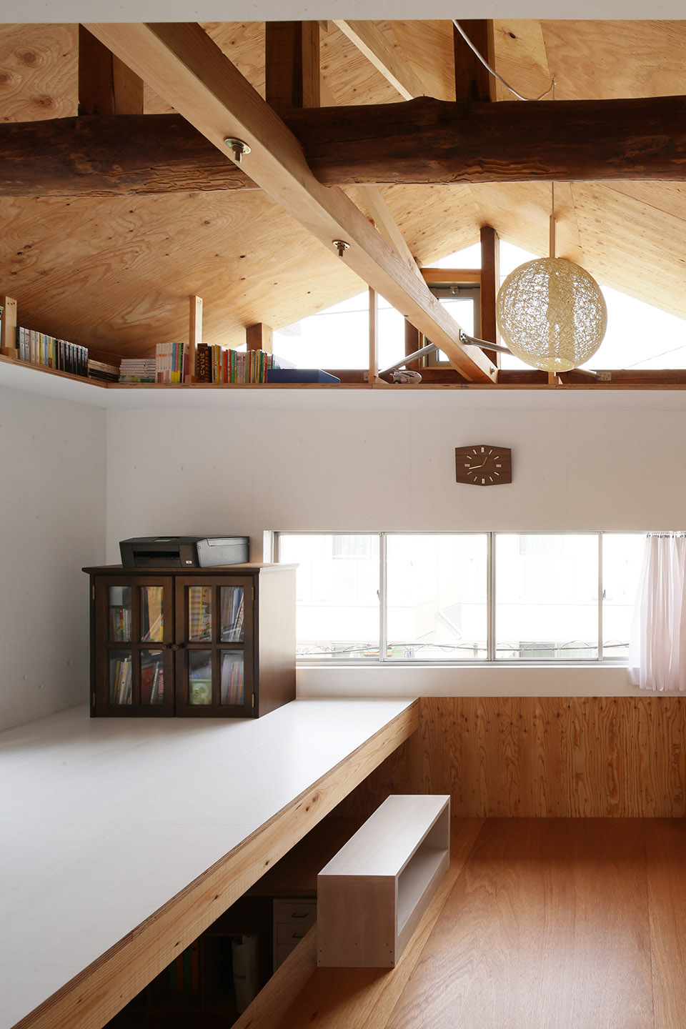 floor and ceiling house by kochi architects studio