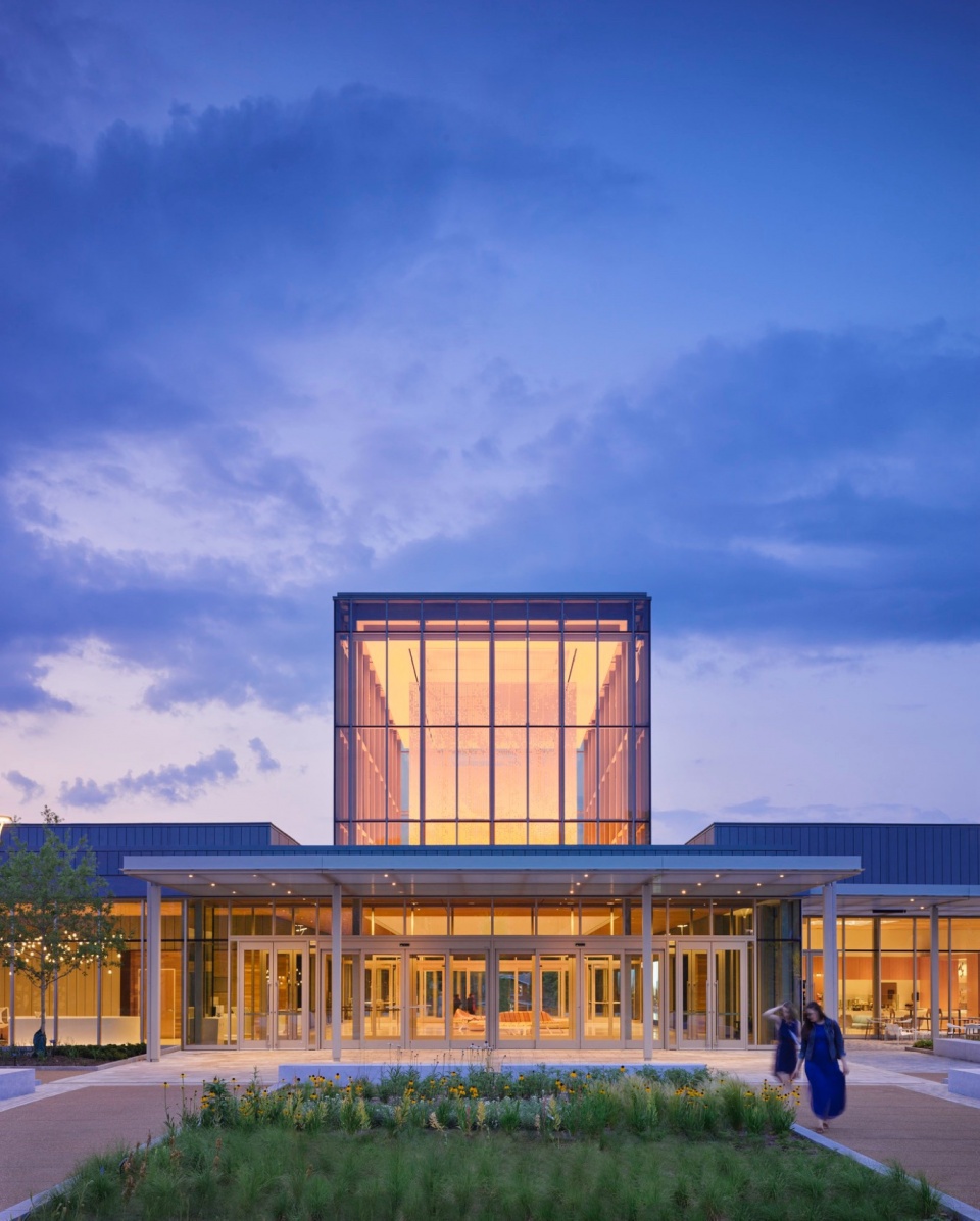 jack c taylor visitor center at the missouri botanical garden by ayers saint gross