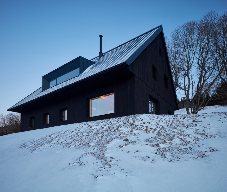 milada cottage by adr