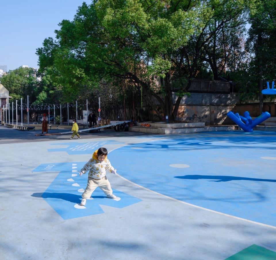 Xinhua Blue Sports Park China by 11ARCHITECTURE
