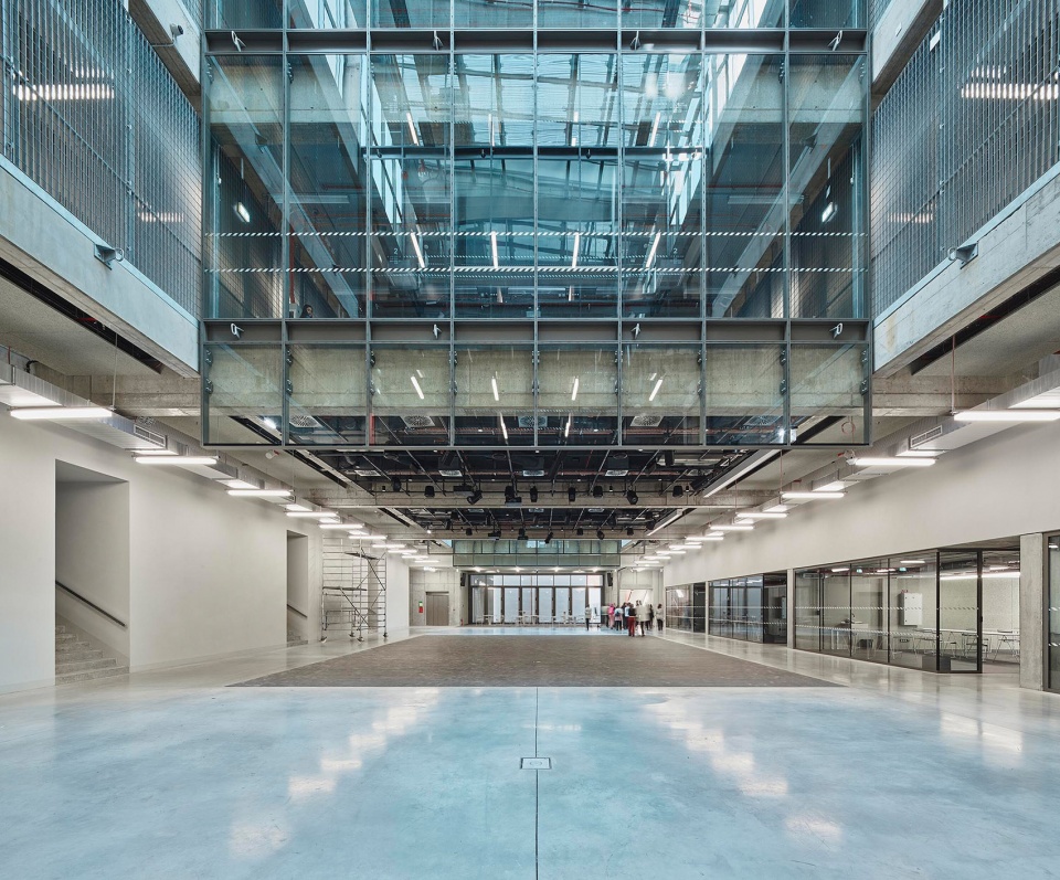 umprum technology centre by projektovy atelier umprum