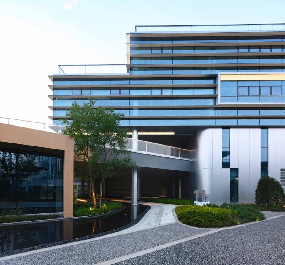 Lingfeng Smart Valley Platform Demonstration Zone Construction Project by The Design Institute of Landscape Architecture China Academy of...