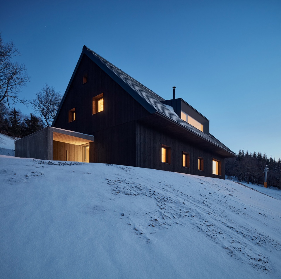 milada cottage by adr