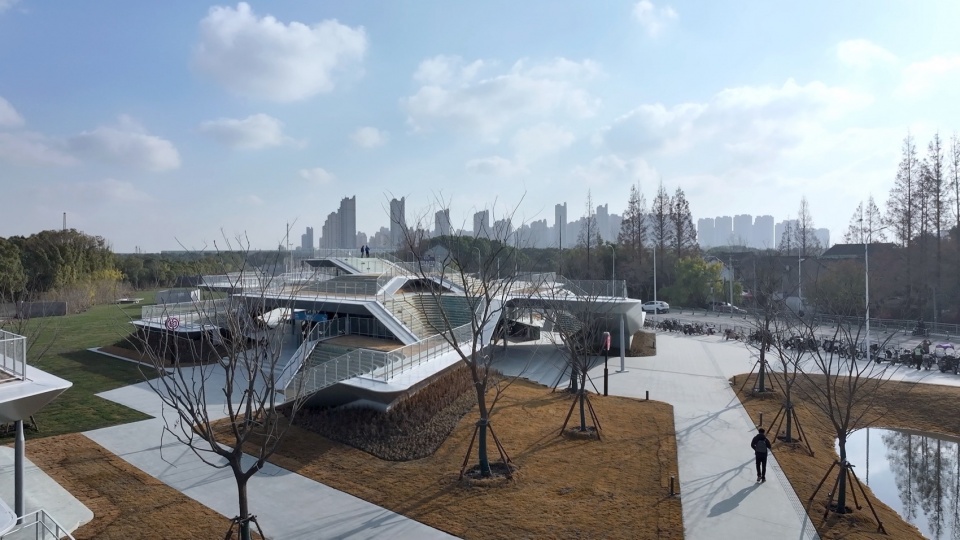 Meandering In Forest South Sanlin Station of Shanghai Airport Link by Original Design Studio TJAD