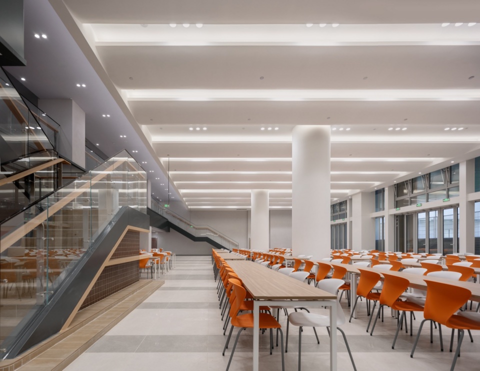 shanghai pinghe school jinding campus by cd design center