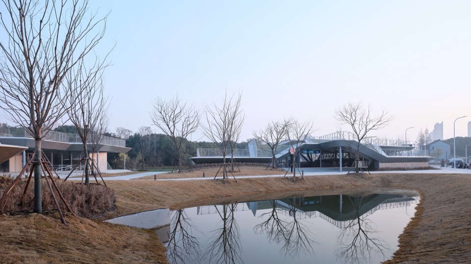 Meandering In Forest South Sanlin Station of Shanghai Airport Link by Original Design Studio TJAD