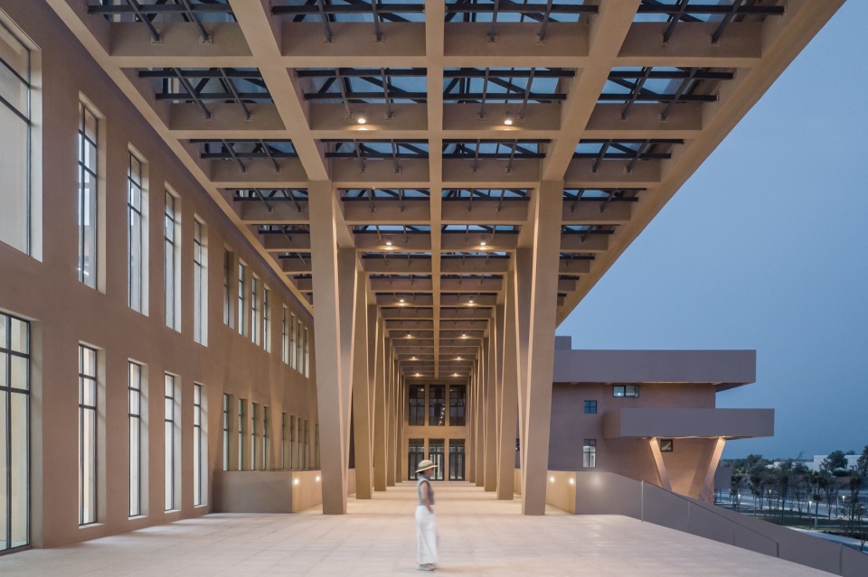 TARU New Campus Library and Information Center by CADG