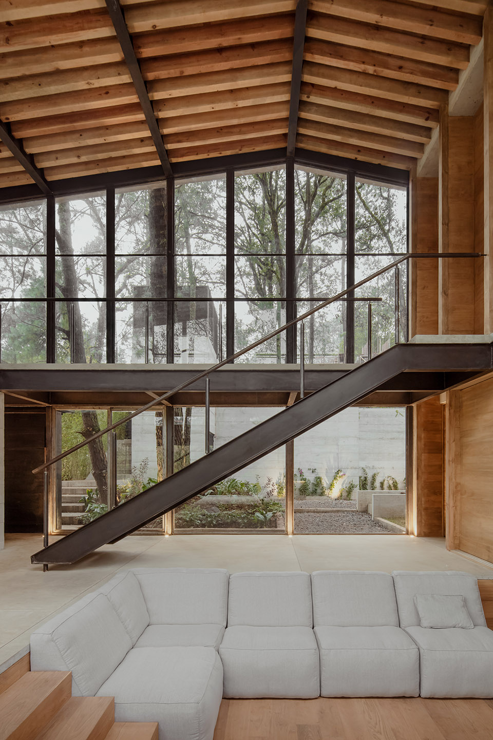 the house of the tall trees by 1i arquitectura