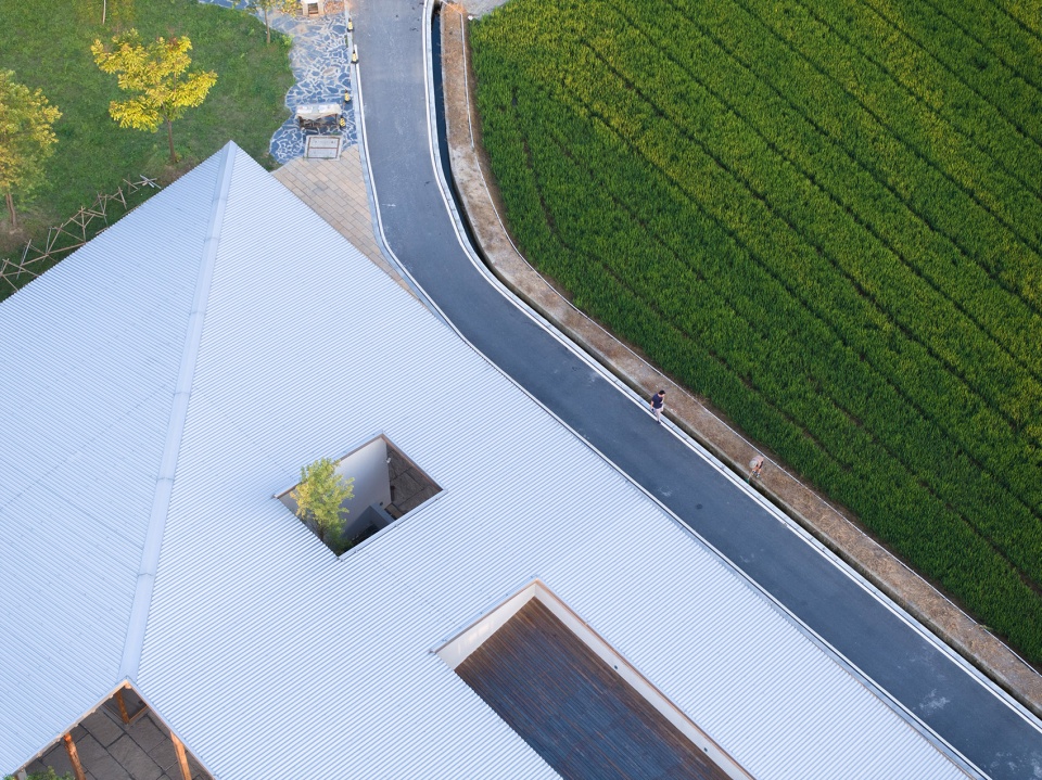 hangzhou digital farm operation center by studio dali architects