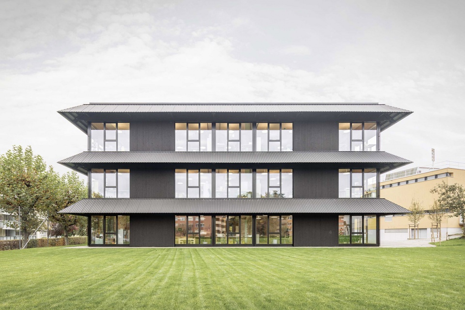 primary school steinwies schwerzenbach by schmid ziorjen architektenkollektiv
