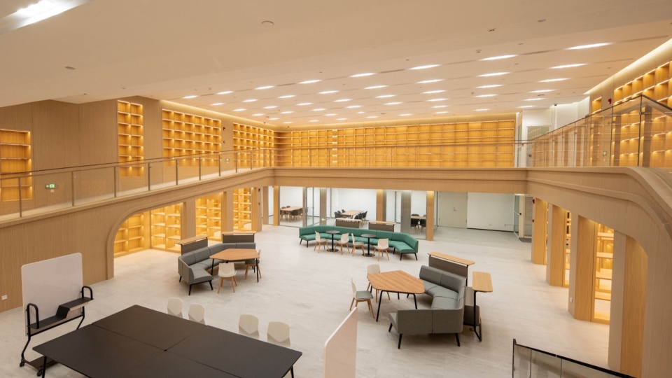 shanghai pinghe school jinding campus by cd design center
