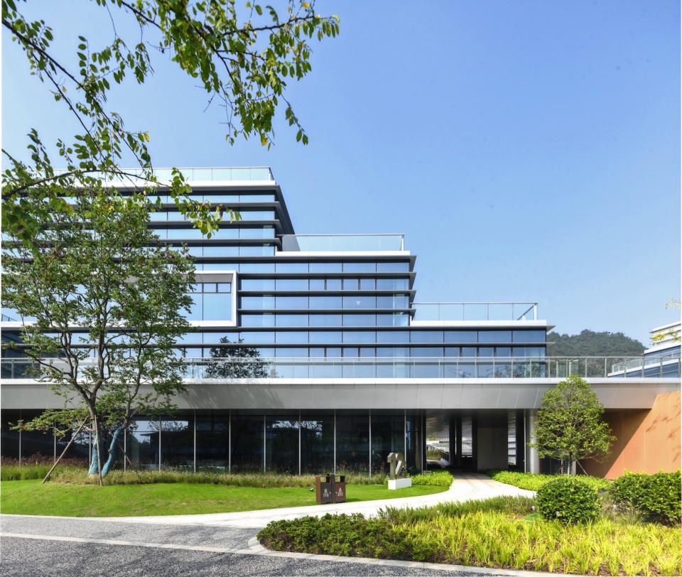 Lingfeng Smart Valley Platform Demonstration Zone Construction Project by The Design Institute of Landscape Architecture China Academy of...