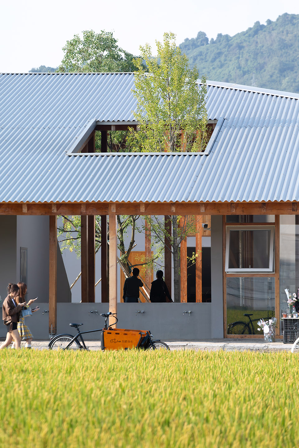 hangzhou digital farm operation center by studio dali architects