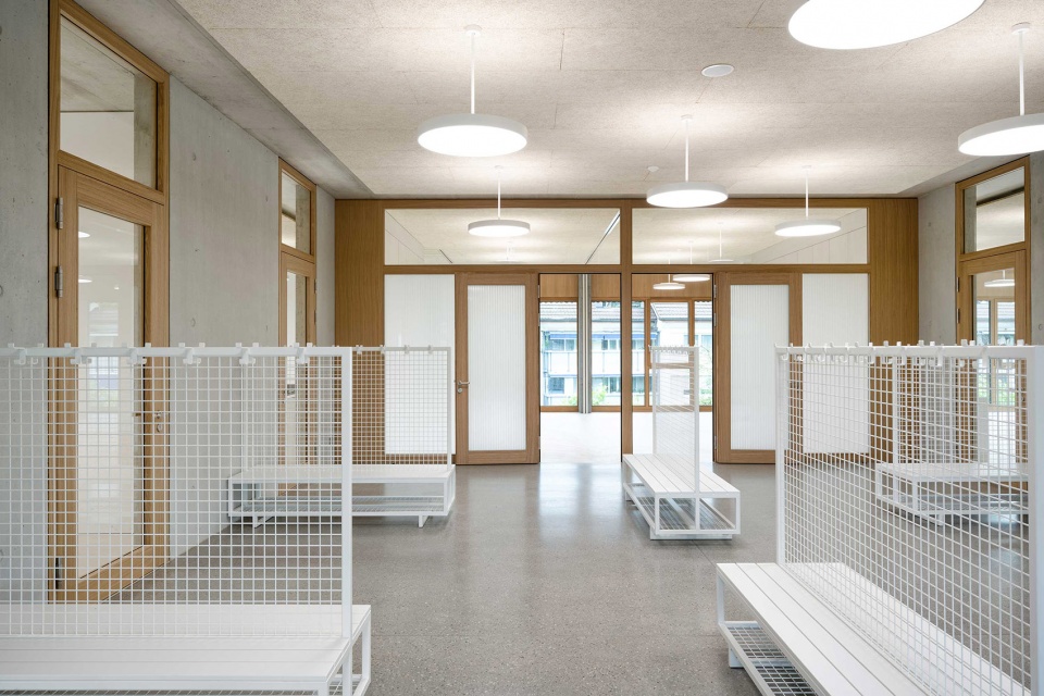 primary school steinwies schwerzenbach by schmid ziorjen architektenkollektiv