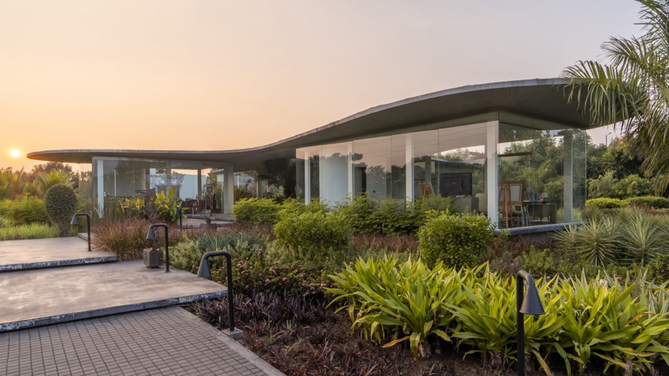 Amoeba Hiren Patel Architects