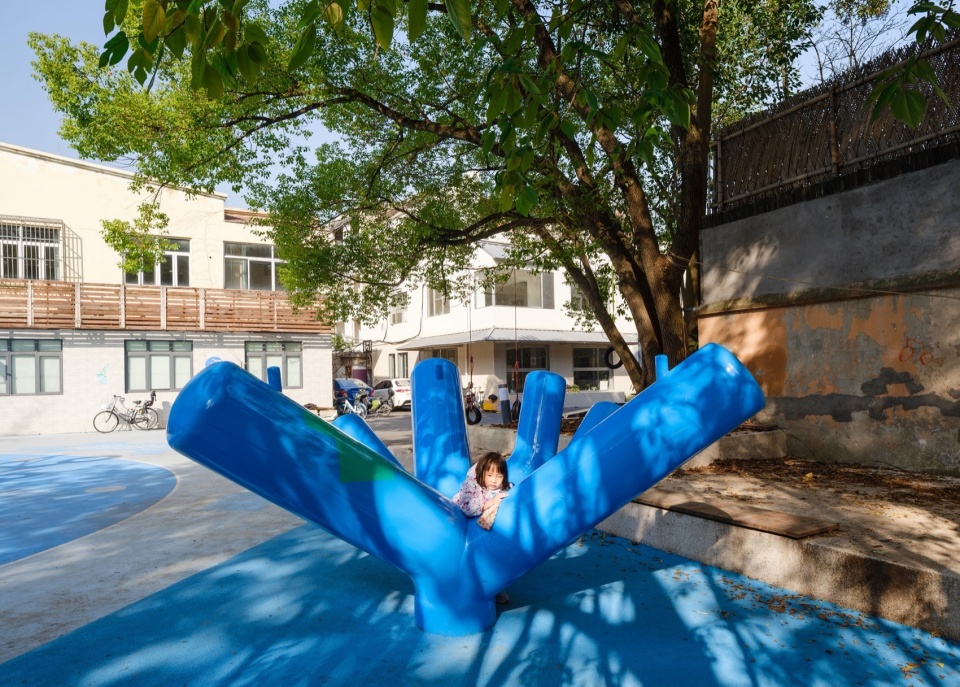 Xinhua Blue Sports Park China by 11ARCHITECTURE
