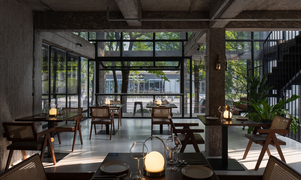 villa moon restaurant by forme