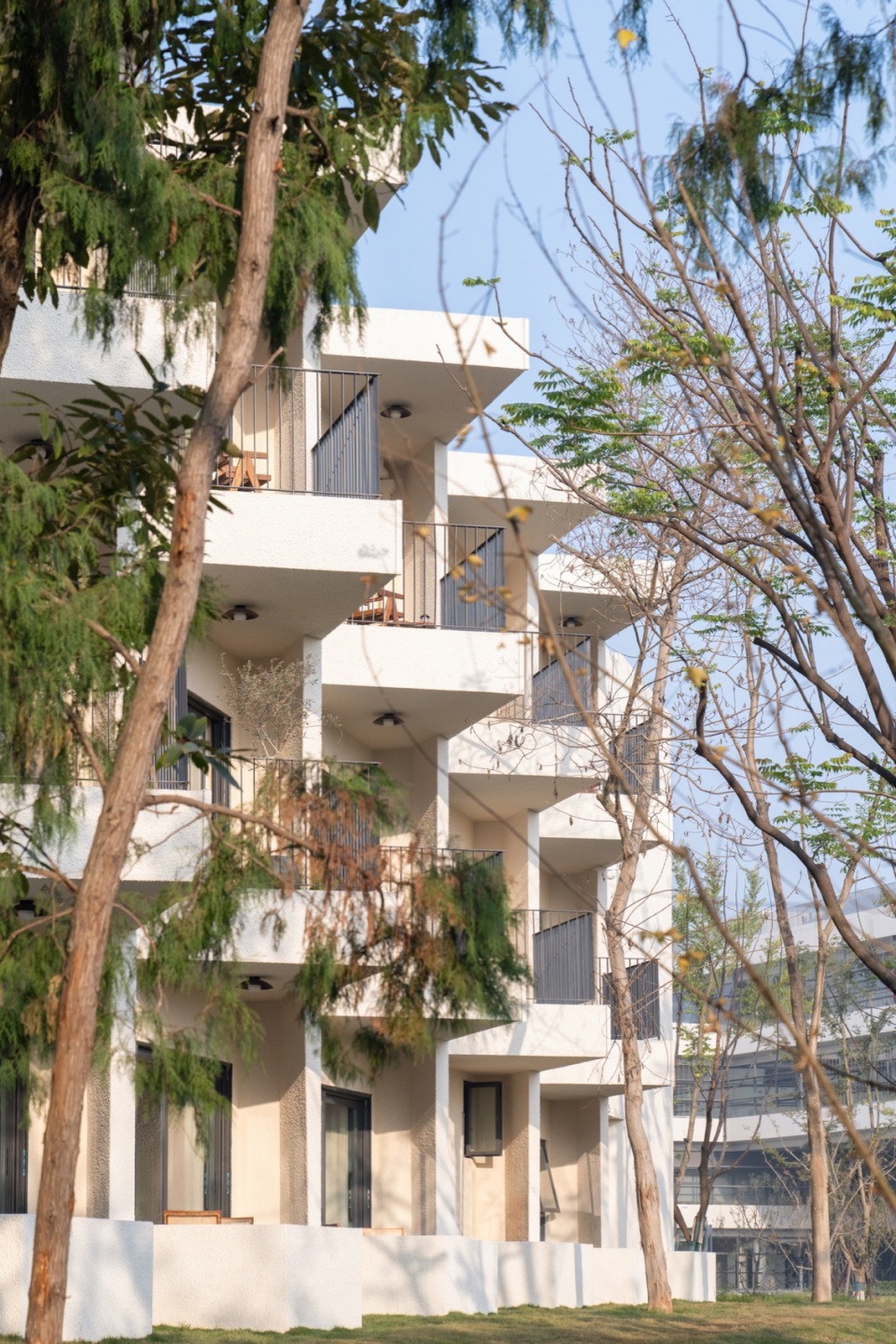 Central Music Park Kai Zhou New City Wedding Chapel and Hotel by STUDIO QI Architects