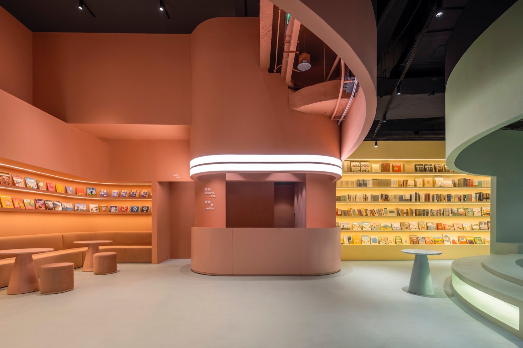 “mumu theater” interior design by office yet & MAAN DESIGN STUDIO - 谷德设计网
