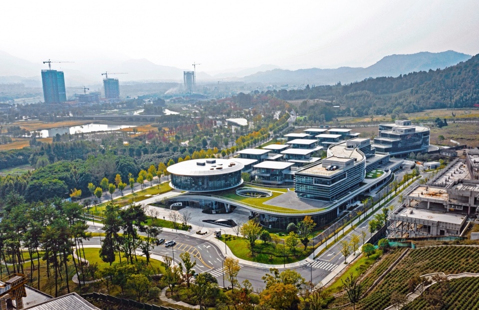 Lingfeng Smart Valley Platform Demonstration Zone Construction Project by The Design Institute of Landscape Architecture China Academy of...
