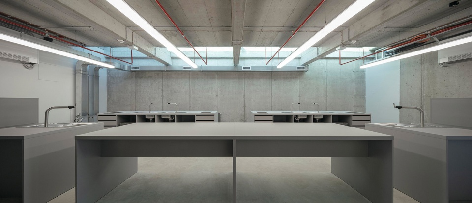 umprum technology centre by projektovy atelier umprum