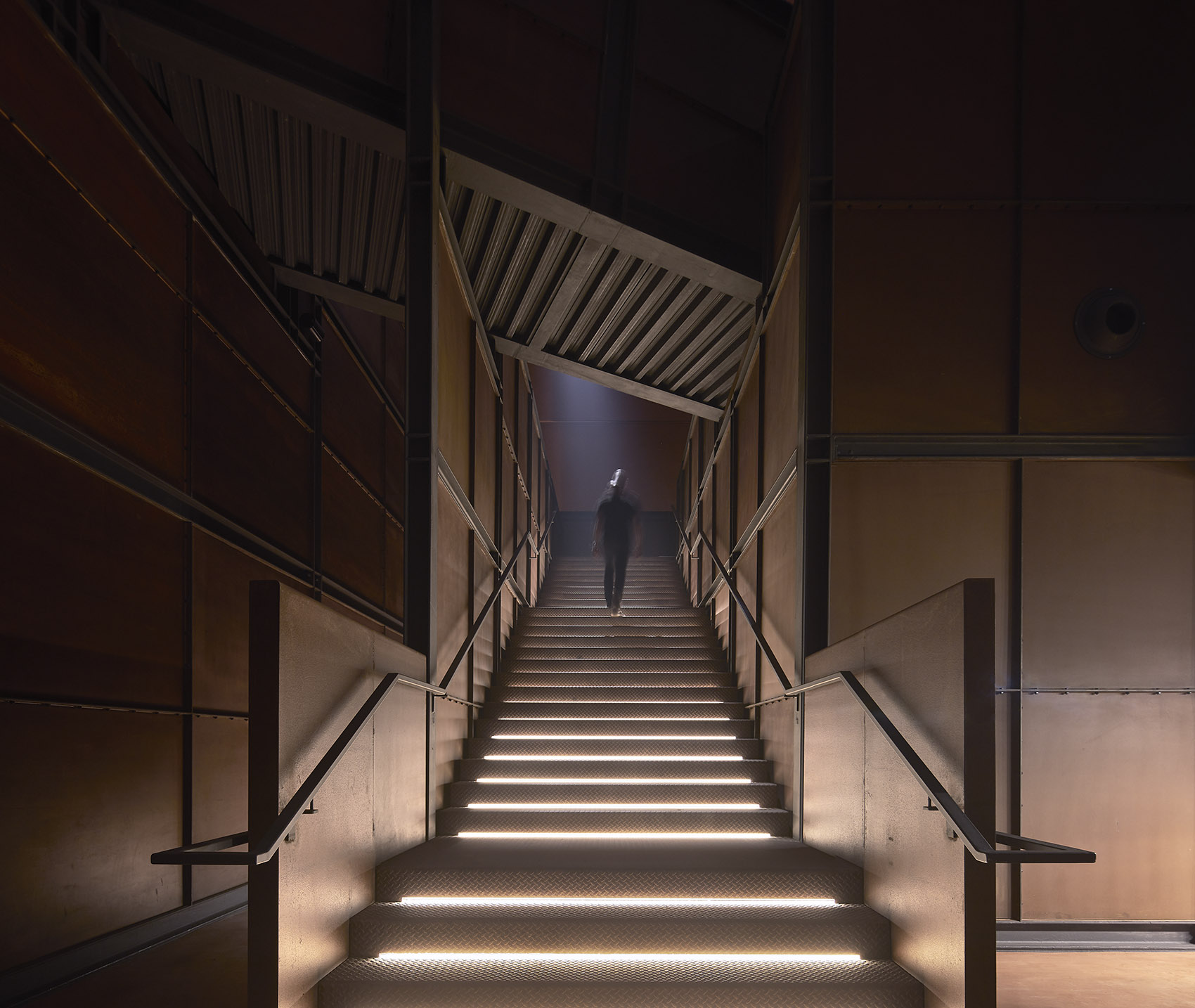 la almazara by philippe starck