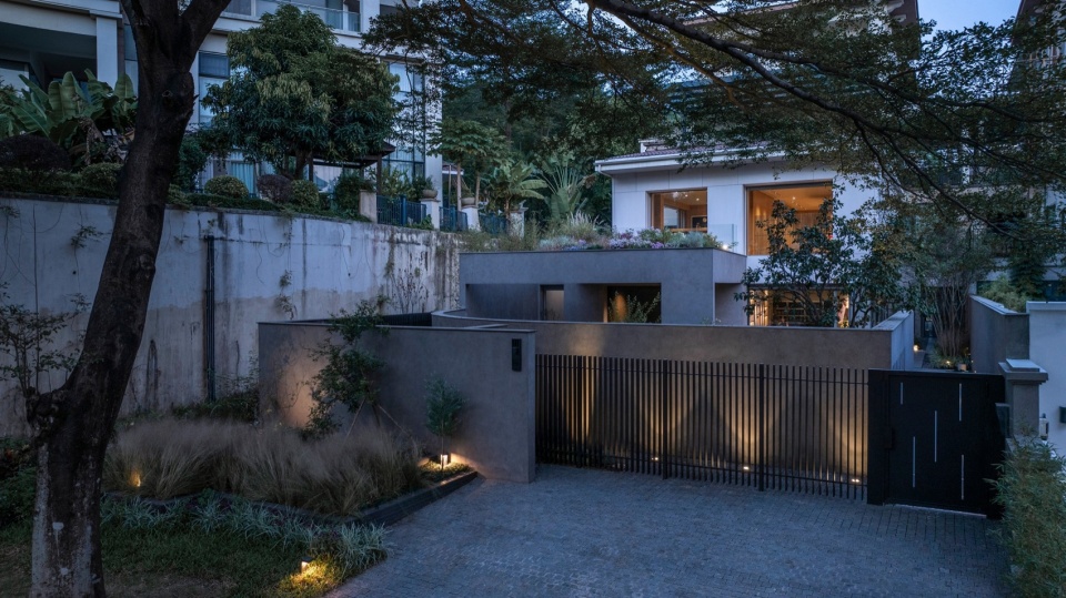 Trinity House by DesignOrderGroup