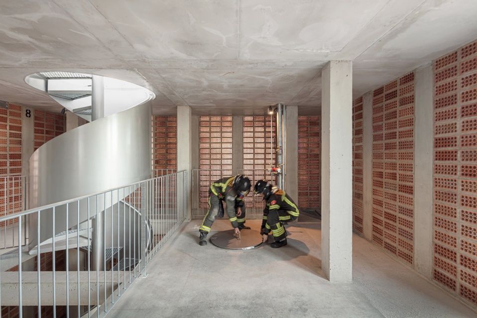 firemen tower in vall dhebron by carles enrich studio