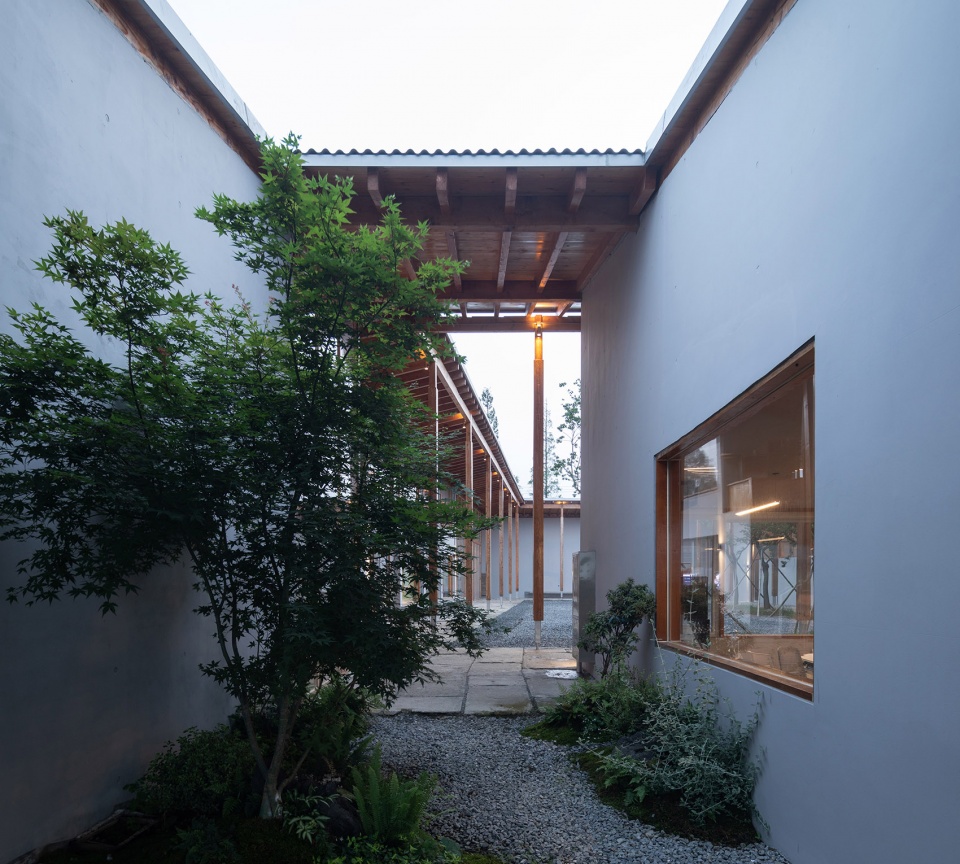 hangzhou digital farm operation center by studio dali architects