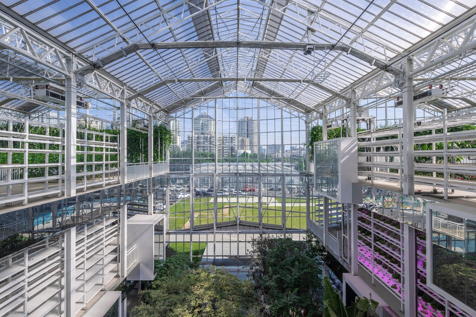 vertical farm beijing by van bergen kolpa architects