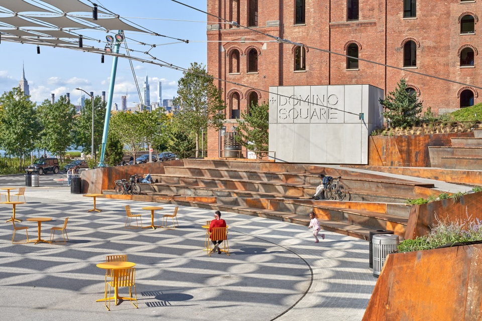 domino square by studio cadena