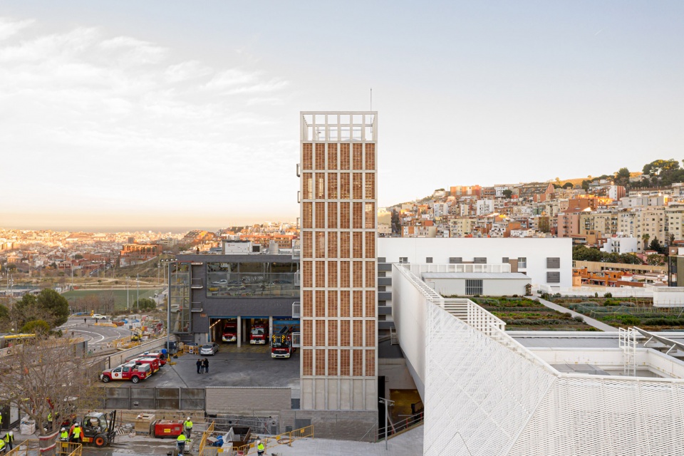 firemen tower in vall dhebron by carles enrich studio