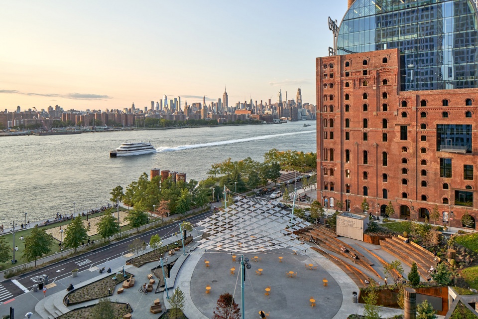domino square by studio cadena