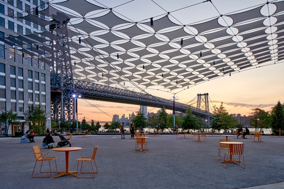 domino square by studio cadena