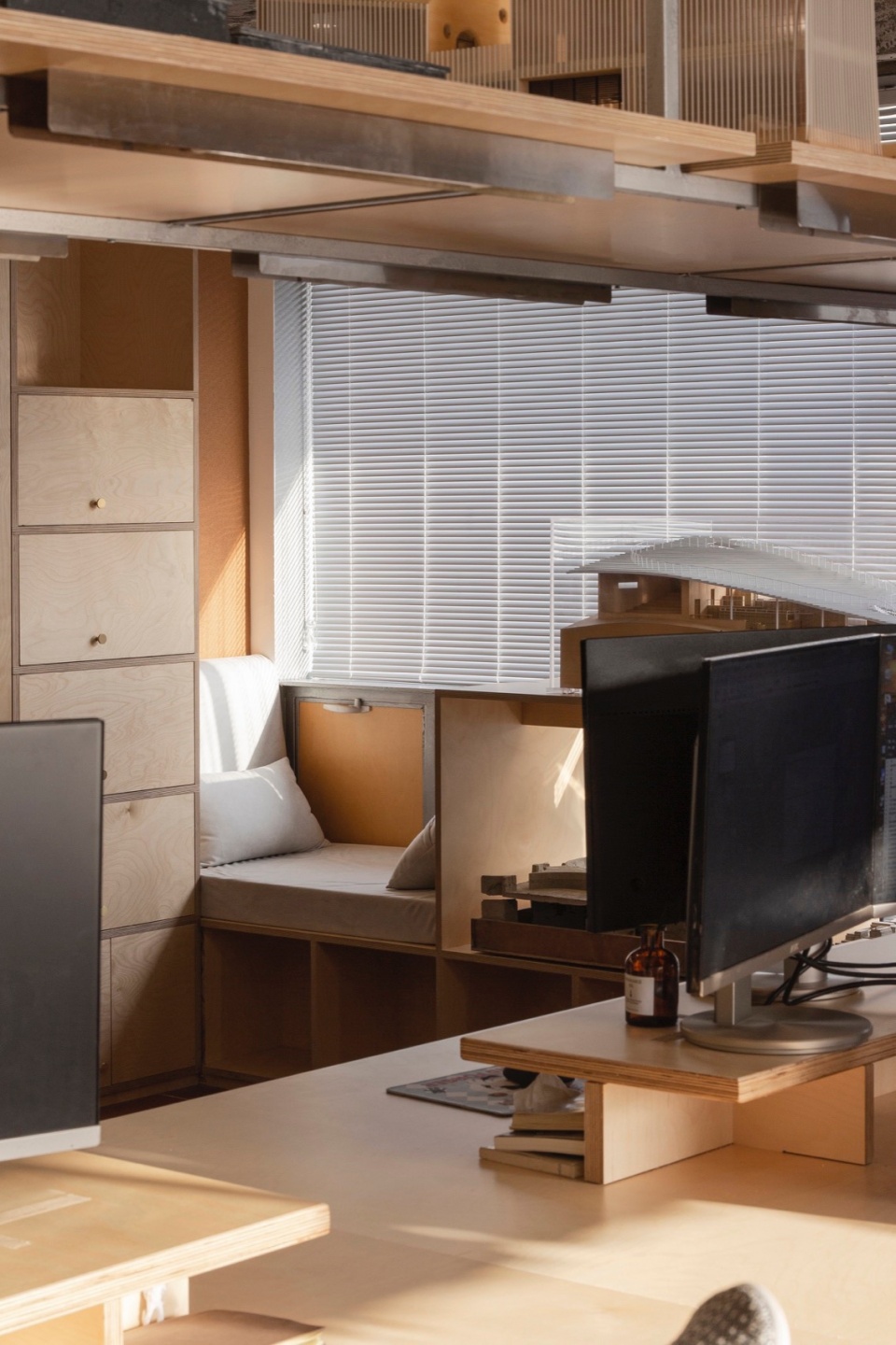 RAW Office