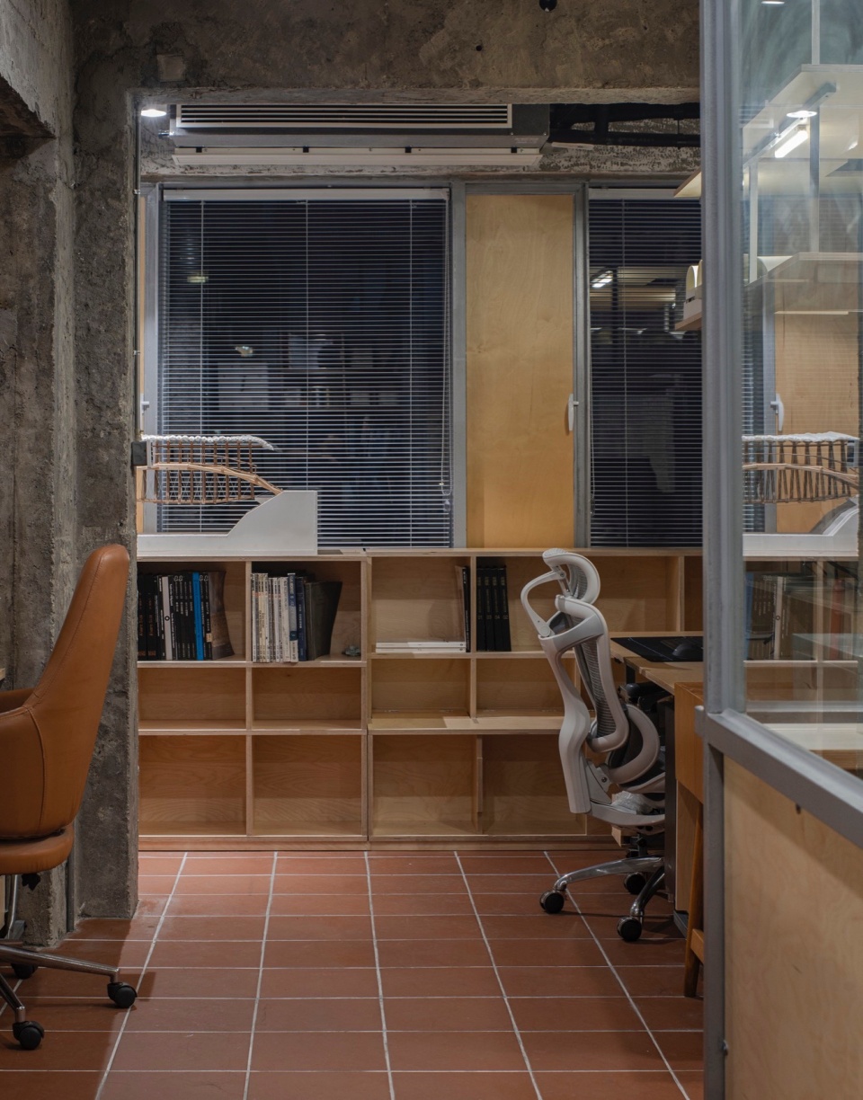 RAW Office