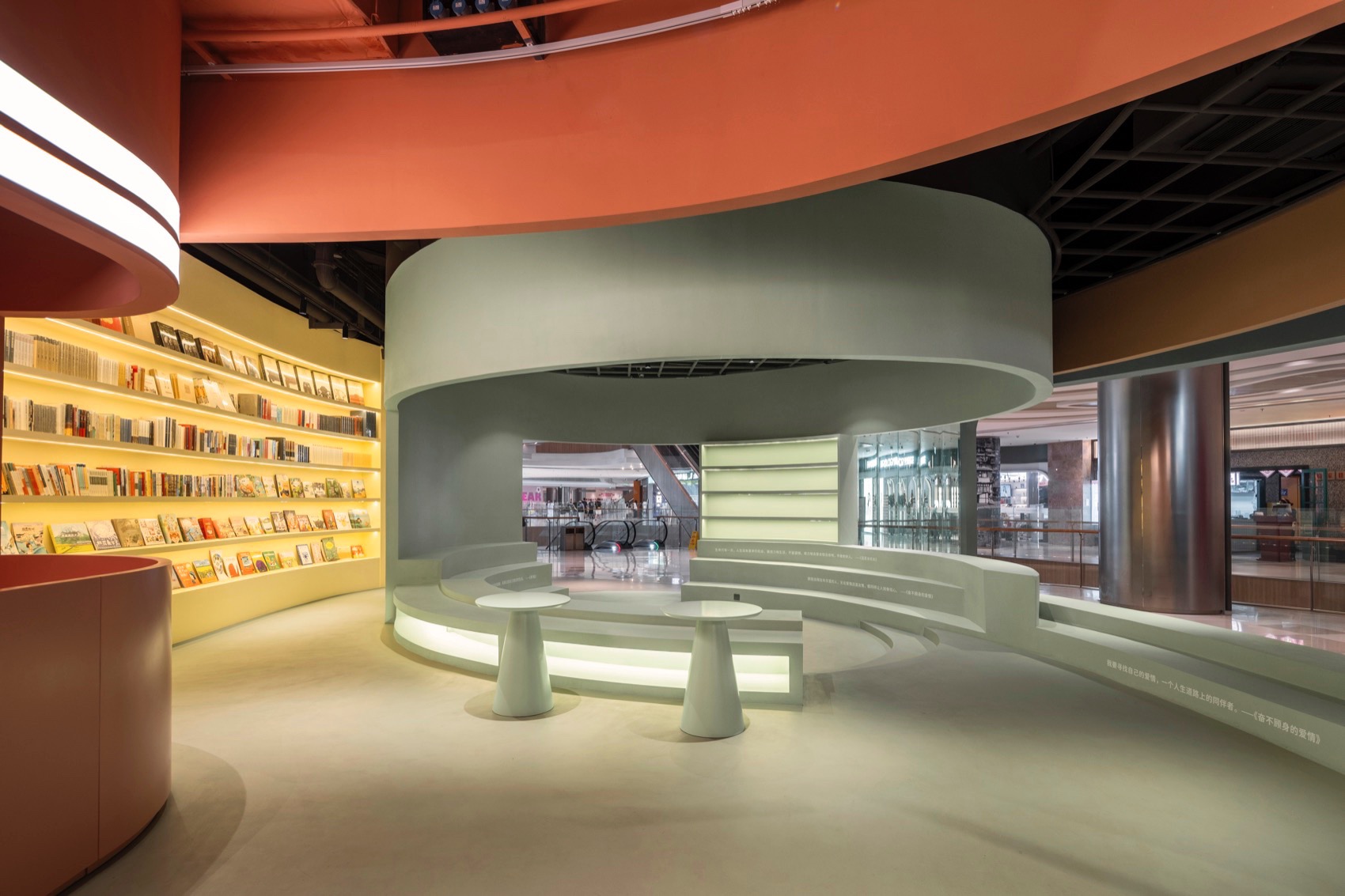 “mumu theater” interior design by office yet & MAAN DESIGN STUDIO - 谷德设计网
