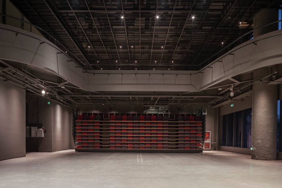 mumu theater by officeyet 54